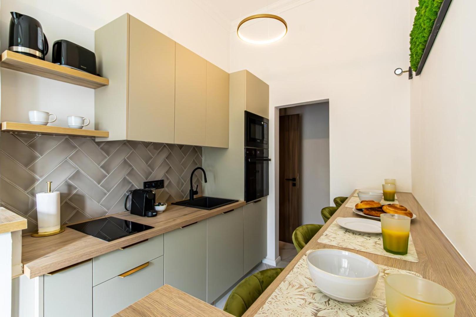 Oasis Apartment On The Broadway With Ac Budapest Esterno foto